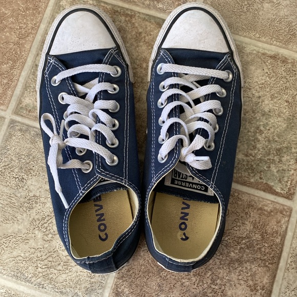 Blue converse - Picture 3 of 3